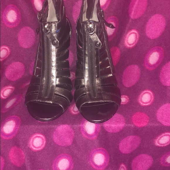 Guess High Heel Sandals - Picture 4 of 5